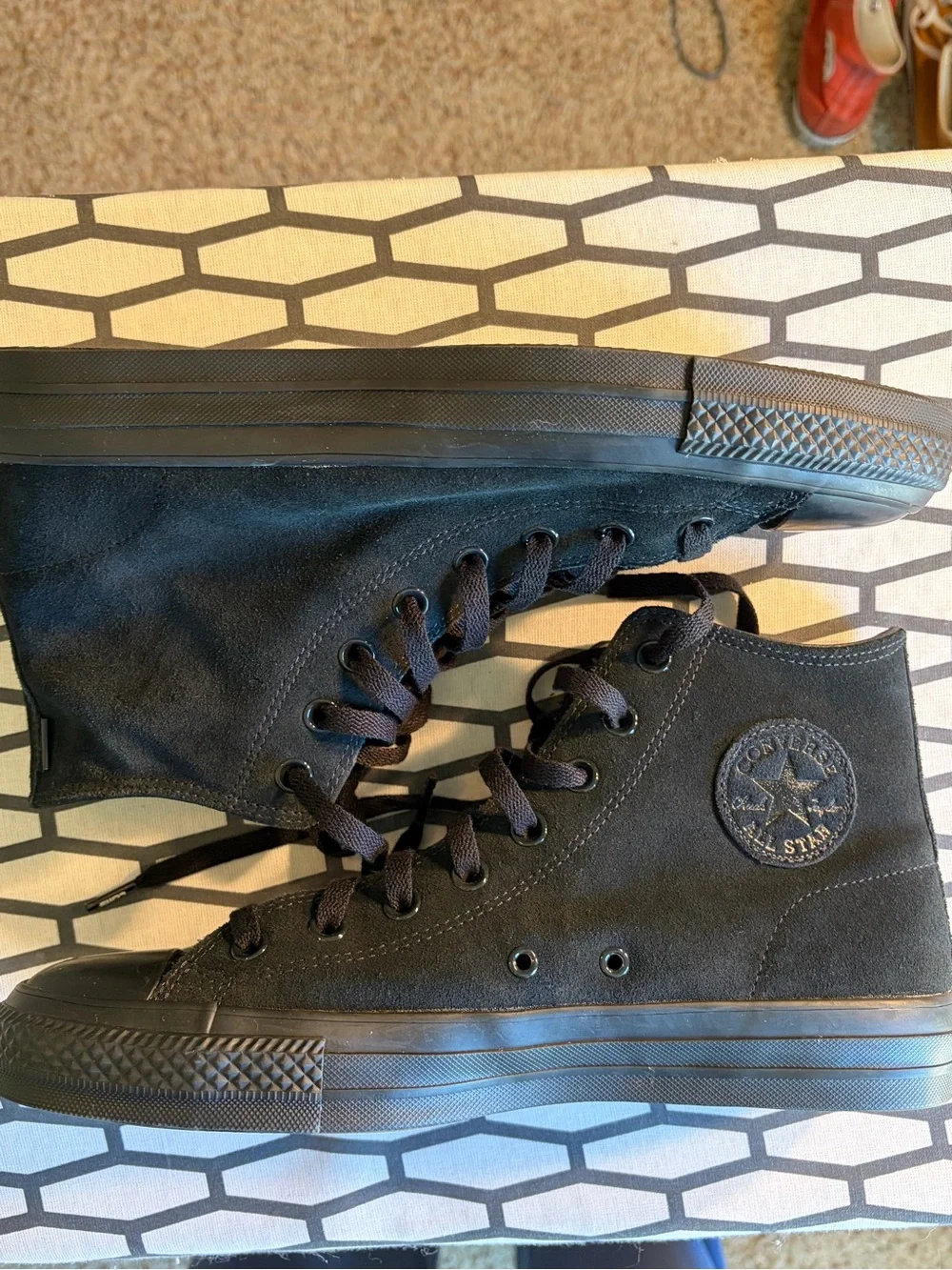 Converse Black High-Top Canvas Sneakers size 9 men’s 11 women’s